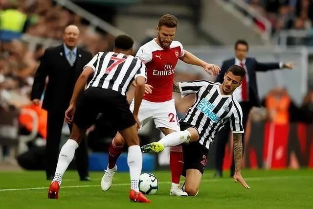 亚运会-中国三人女篮决赛力克蒙古队 勇夺金牌