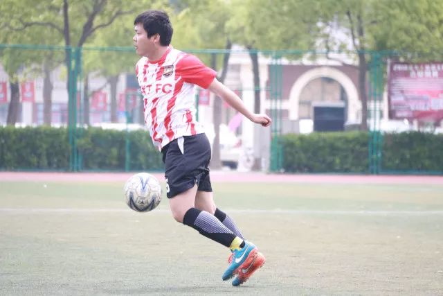 理查兹：曼城四连败只有两场是联赛