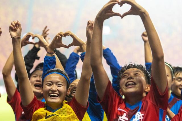 郭艾伦：辽宁球迷们很爱我 我真的舍不得他们